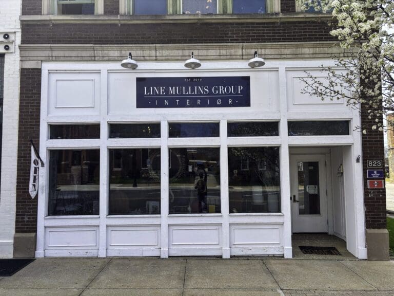 Line Mulllins Group Interior